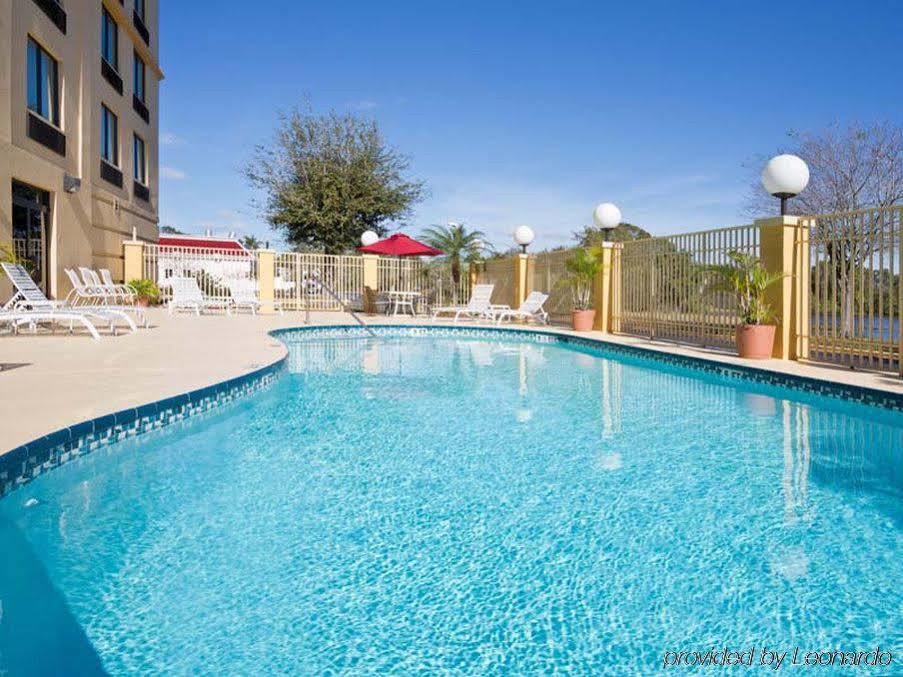 La Quinta By Wyndham Clearwater South Hotel Exterior foto